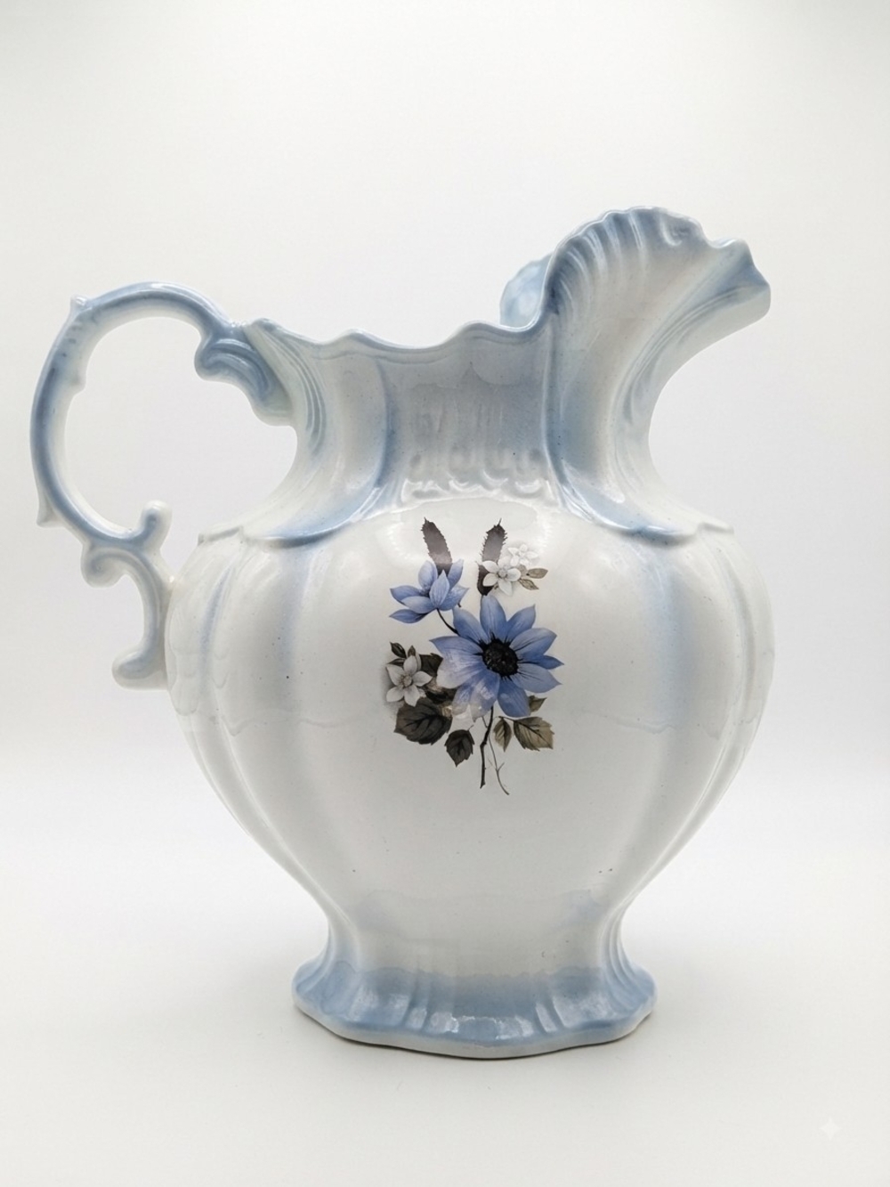 1970s Massive 11" Arners Blue & White Floral Ceramic Wash Basin VTG